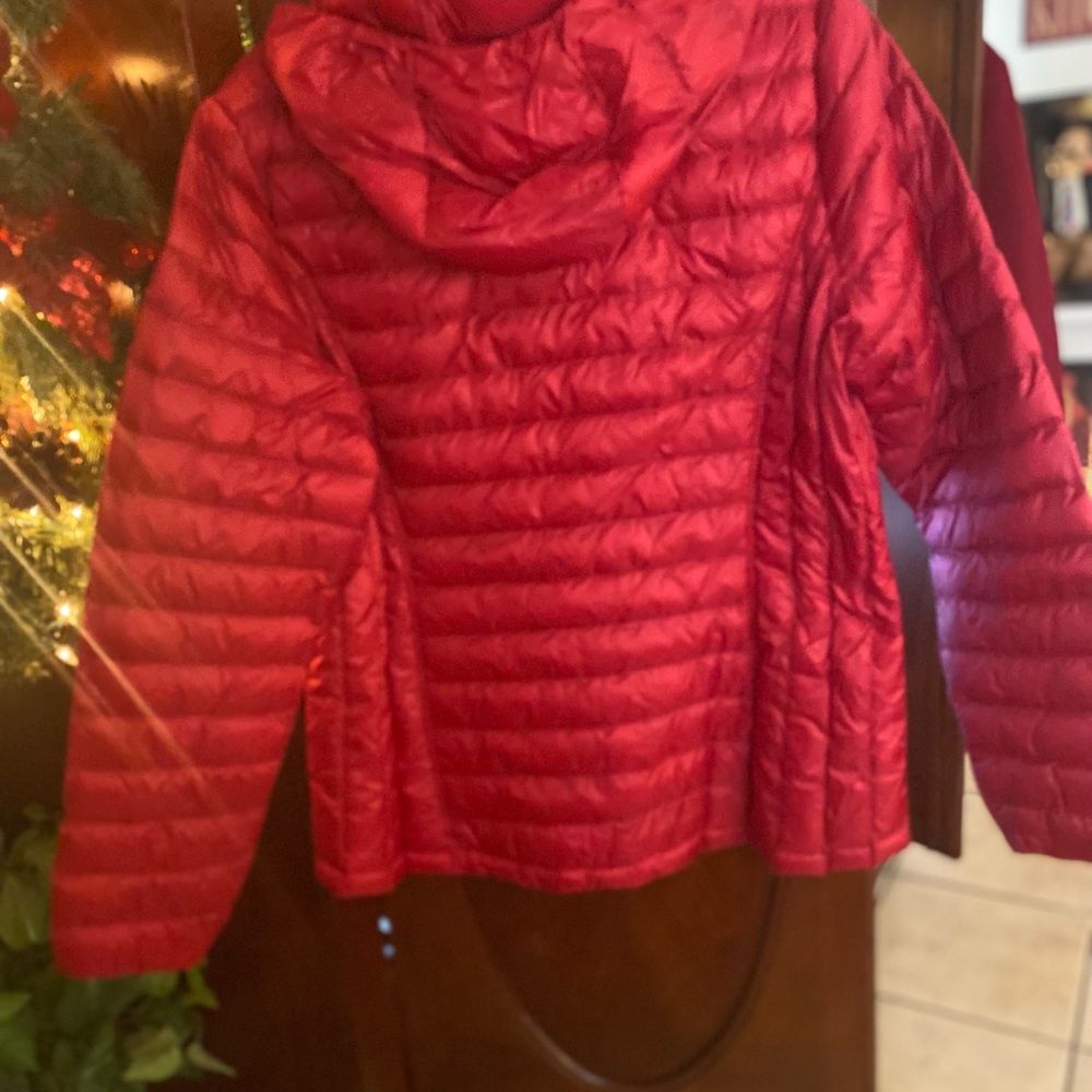 Lightweight quilted jacket. Purchased at Macy’s and worn once. - Picture 2 of 4